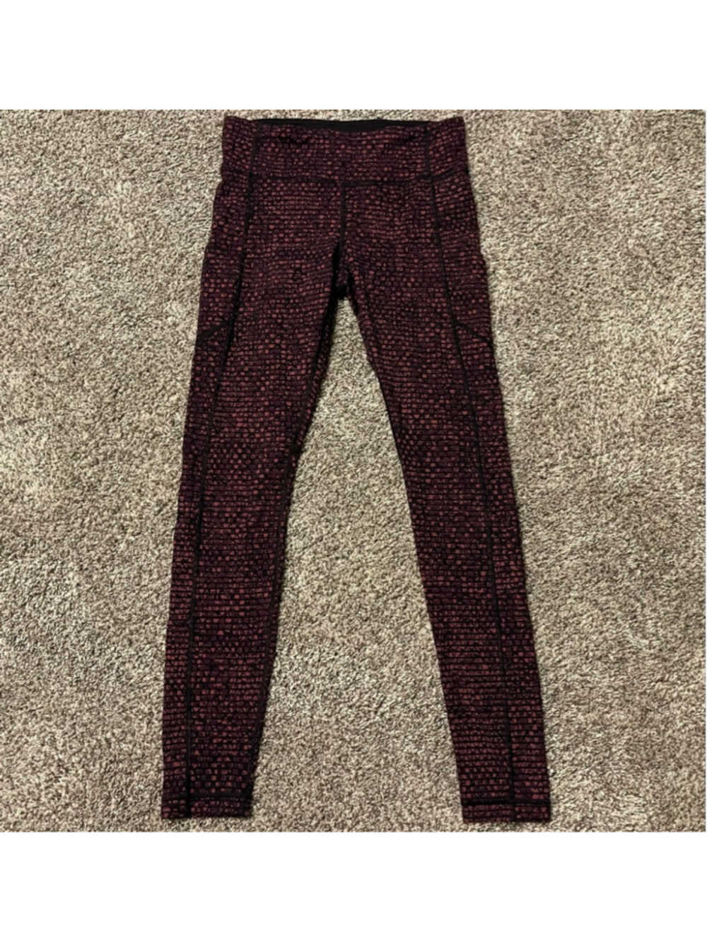 Lululemon Women's Speed Tight V, Size Size 6, 30” Inseam, EUC